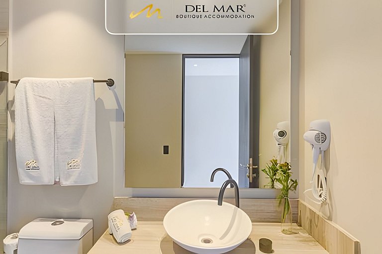 Narval 506 by Del Mar