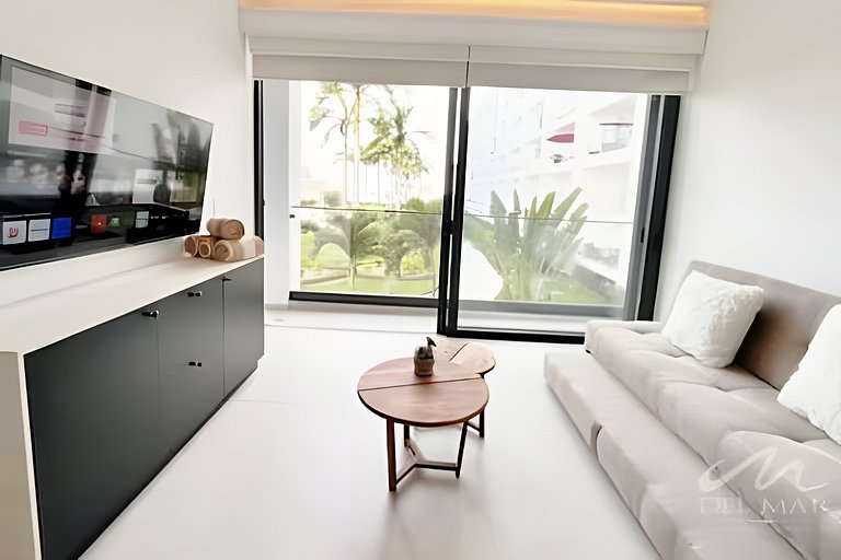 Aria Ocean 216 by Del Mar