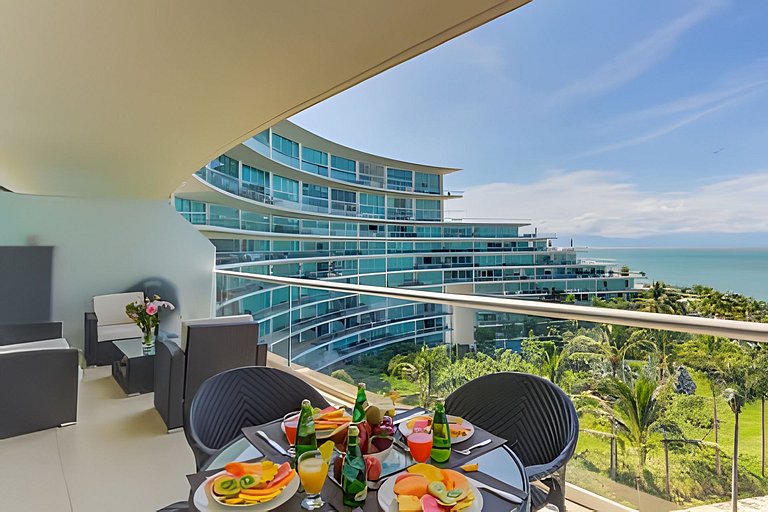 Peninsula 7L F1 by Del Mar