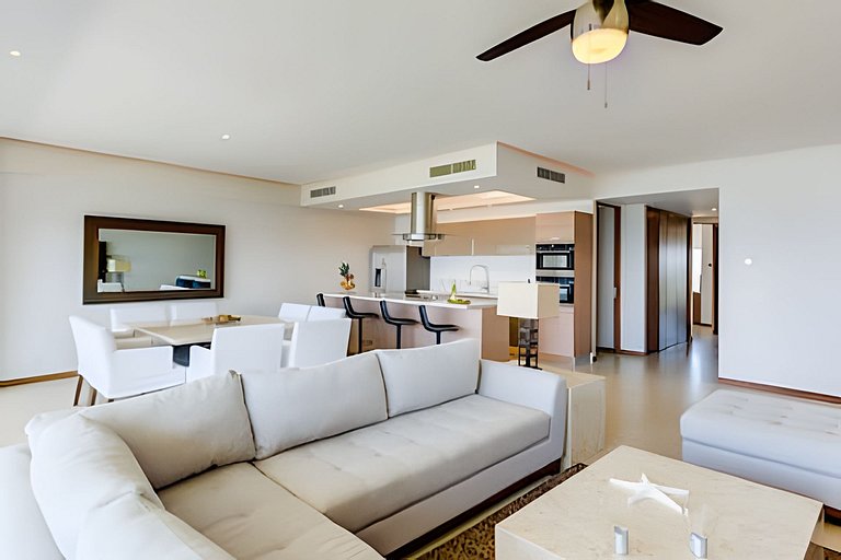 Peninsula 7L F1 by Del Mar