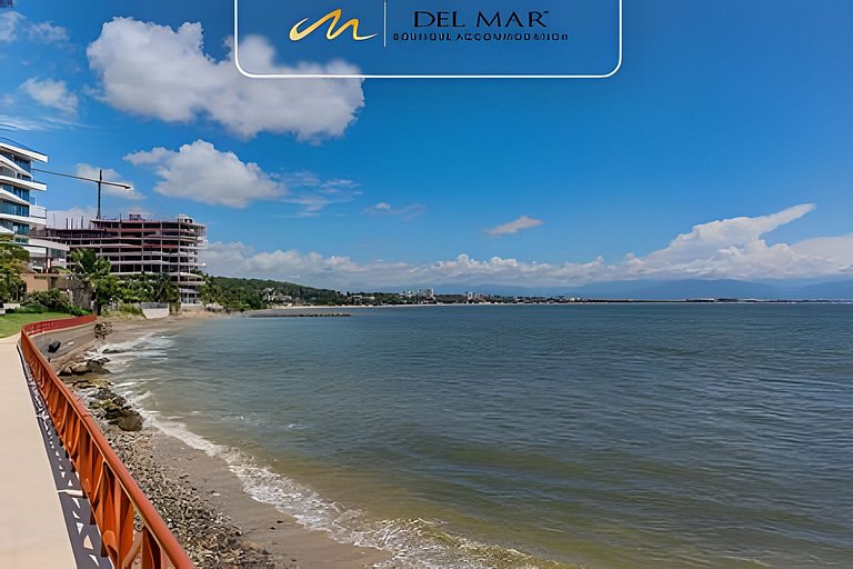Palma 301 by Del Mar