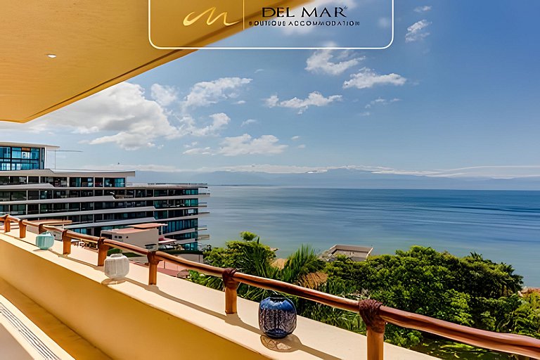 Palma 301 by Del Mar