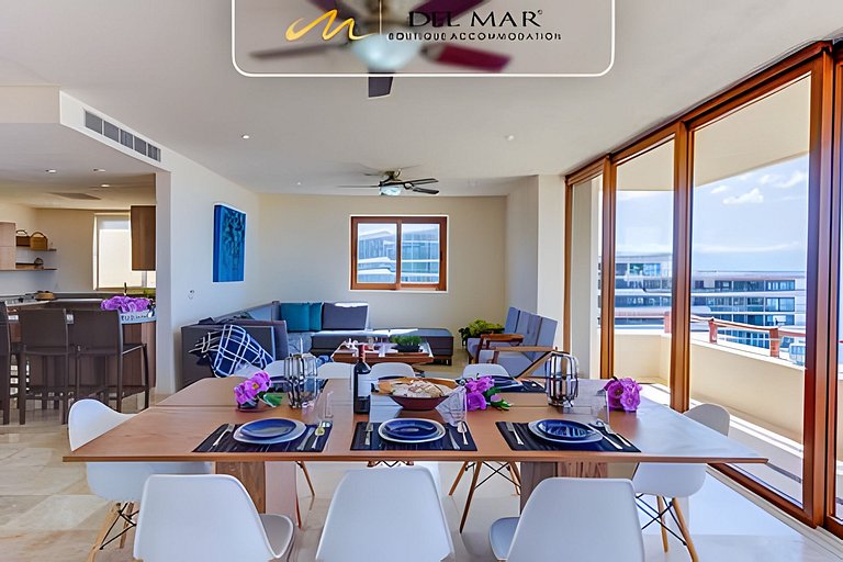 Palma 301 by Del Mar