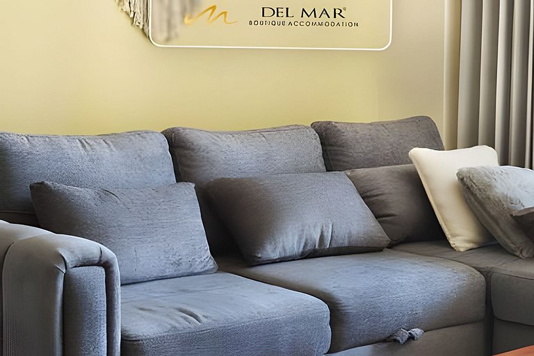 SH Mio 204-A by Del Mar