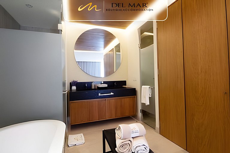 SH Mio 204-A by Del Mar