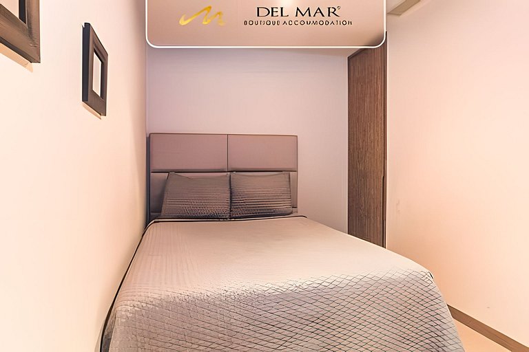 Península 5Q by Del Mar