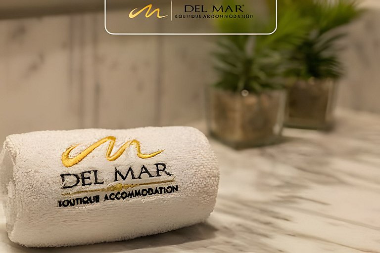 Península 5Q by Del Mar
