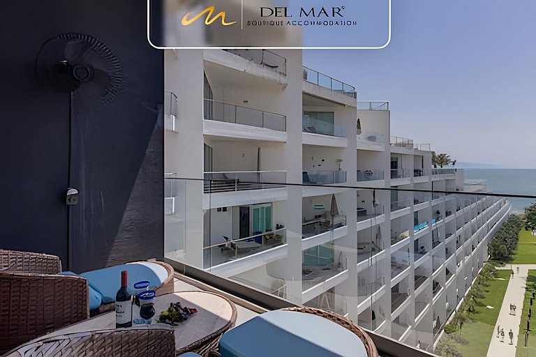 Aria Ocean 807 by Del Mar