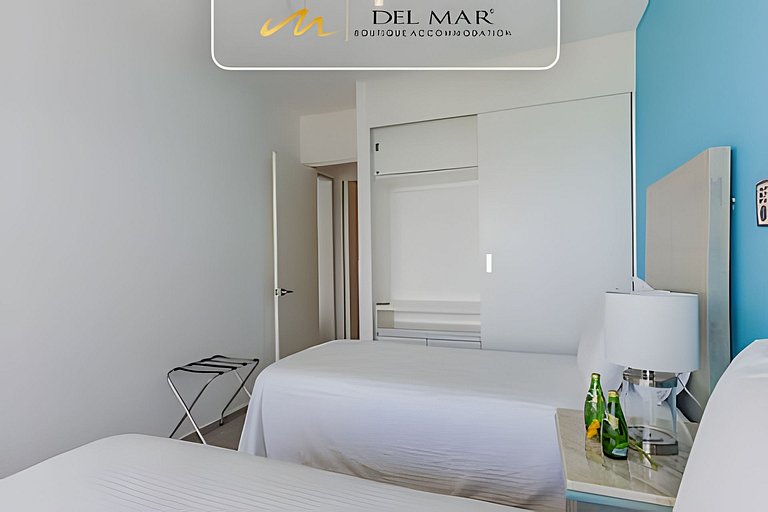 Aria Ocean 807 by Del Mar