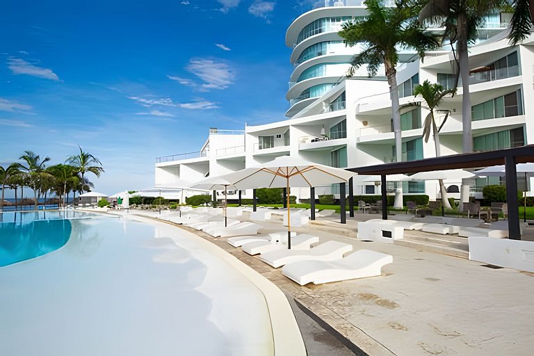 Aria Ocean 113 by Del Mar