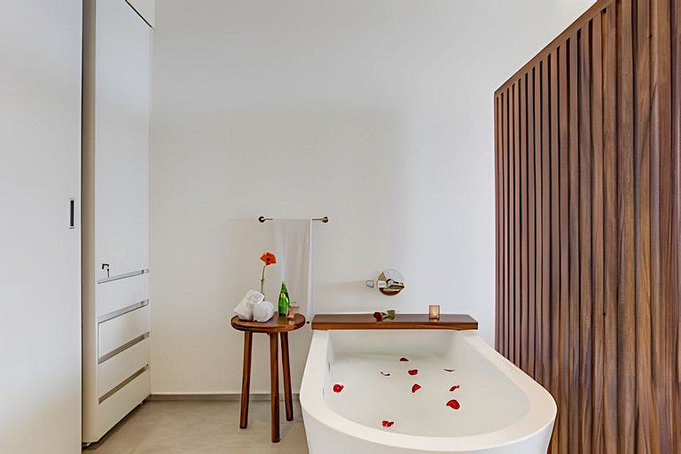 Aria Ocean 406 by Del Mar