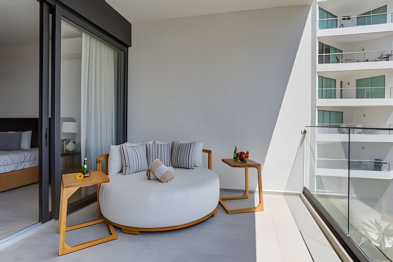 Aria Ocean 406 by Del Mar