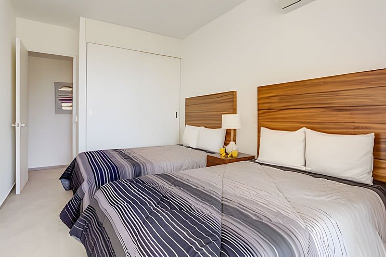 Aria Ocean 406 by Del Mar