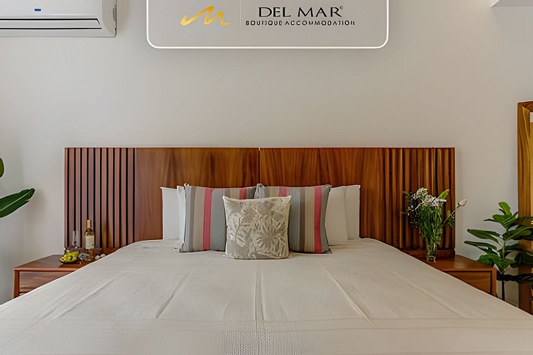 Aria Ocean 109 by Del Mar