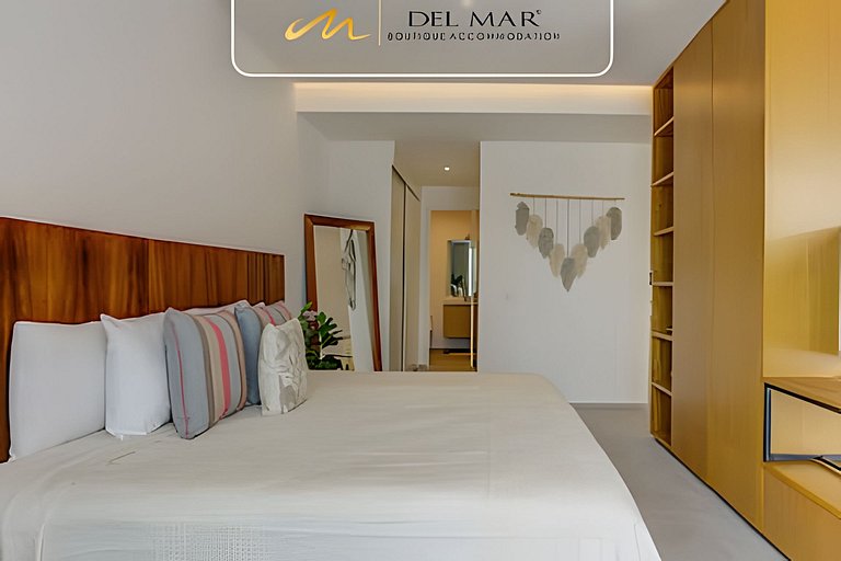 Aria Ocean 109 by Del Mar