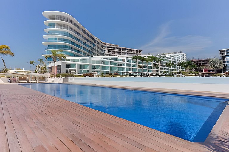 Aria Ocean 511 by Del Mar