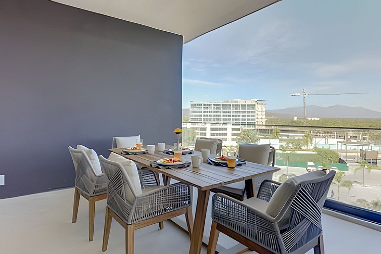 Aria Ocean 511 by Del Mar