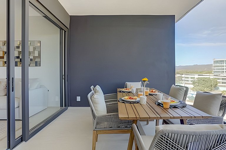 Aria Ocean 511 by Del Mar