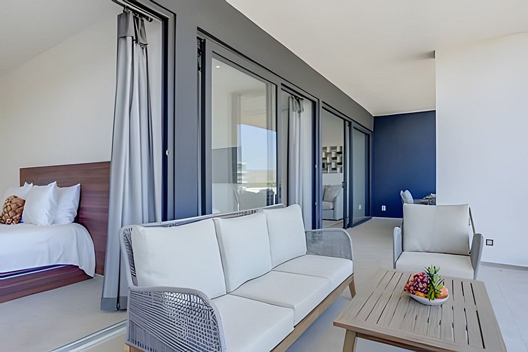 Aria Ocean 511 by Del Mar