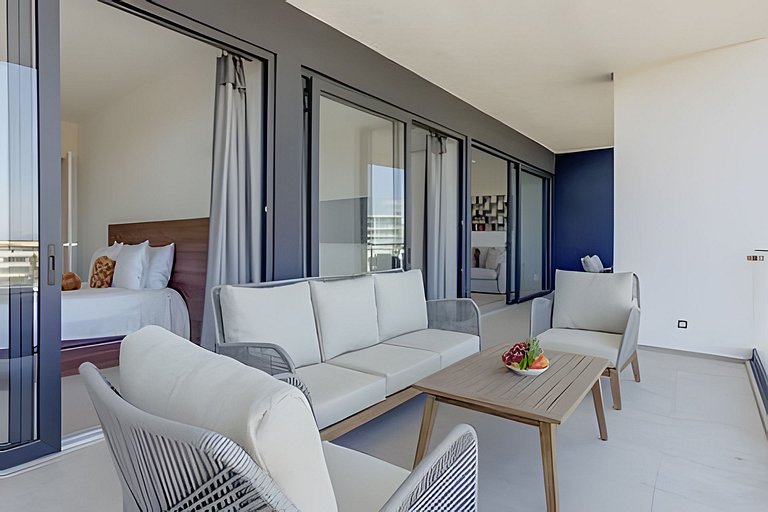 Aria Ocean 511 by Del Mar