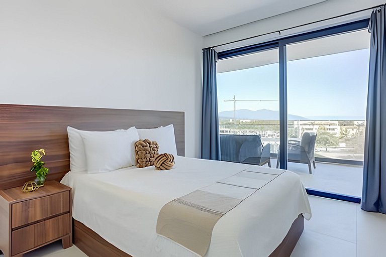 Aria Ocean 511 by Del Mar
