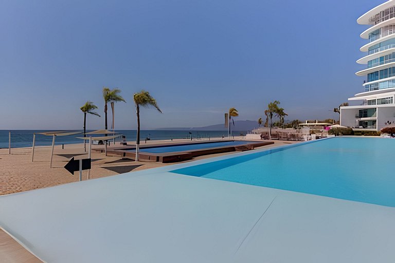 Aria Ocean 103 by Del Mar