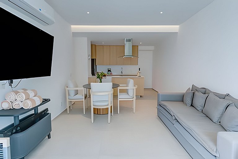 Aria Ocean 103 by Del Mar