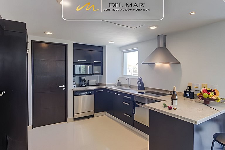 Nitta 301 by Del Mar