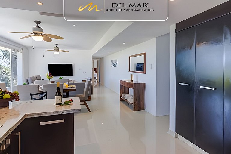 Nitta 301 by Del Mar