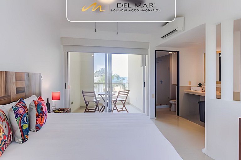 Nitta 301 by Del Mar