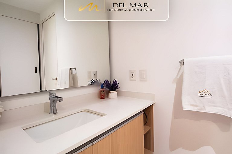 Aria Ocean 614 by Del Mar