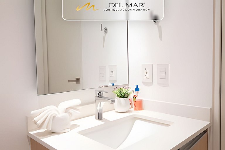Aria Ocean 614 by Del Mar