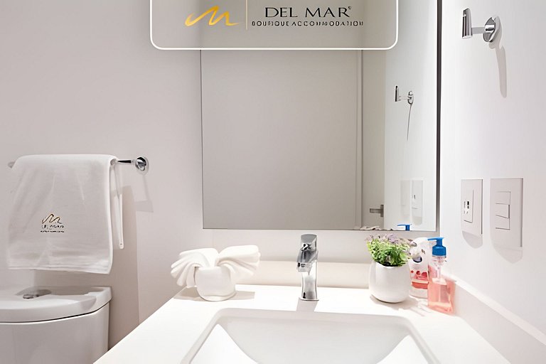 Aria Ocean 614 by Del Mar