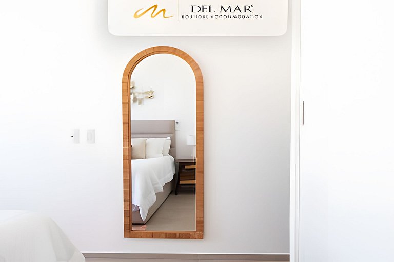 Aria Ocean 614 by Del Mar