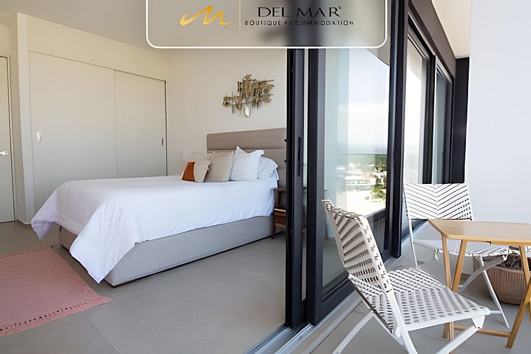 Aria Ocean 614 by Del Mar