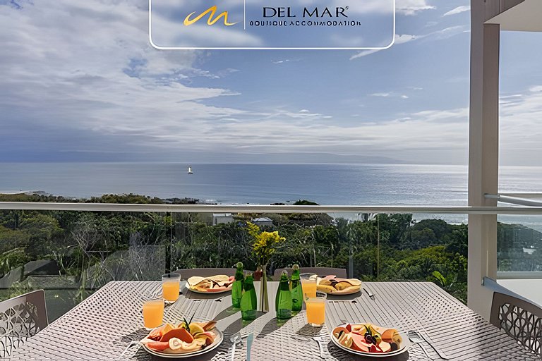 Bolongo 515 by Del Mar