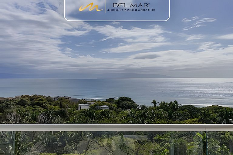 Bolongo 515 by Del Mar