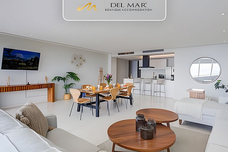 Bolongo 515 by Del Mar