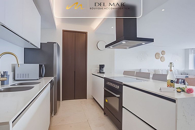 Bolongo 515 by Del Mar