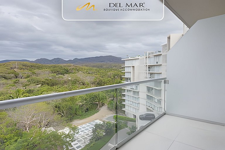 Bolongo 515 by Del Mar