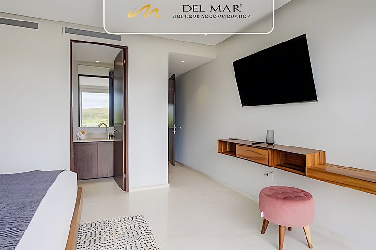 Bolongo 515 by Del Mar