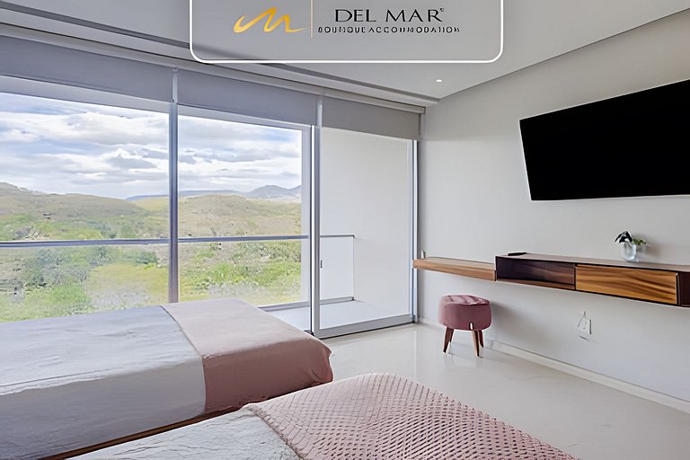 Bolongo 515 by Del Mar