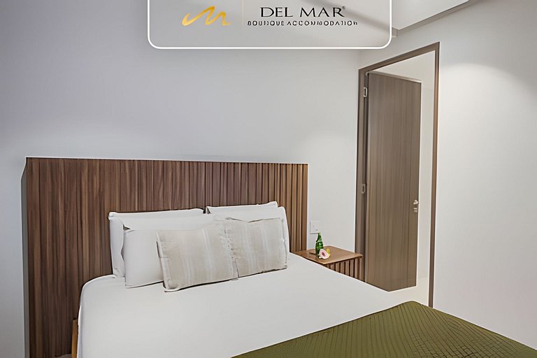Bolongo 515 by Del Mar