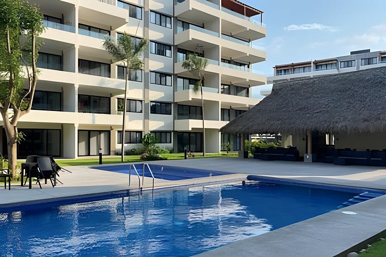 Puertarena C12 by Del Mar