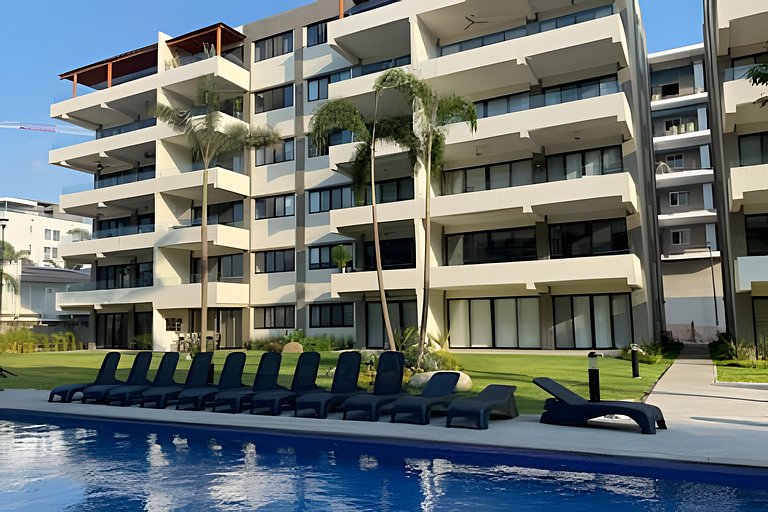 Puertarena C12 by Del Mar