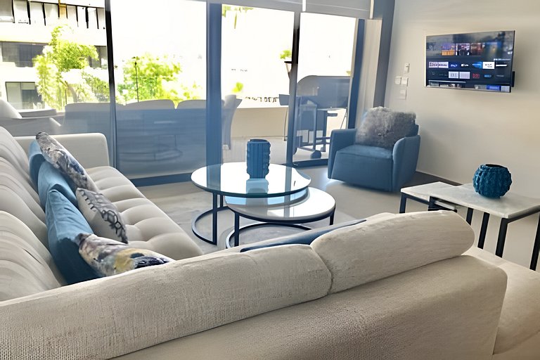 Puertarena C12 by Del Mar