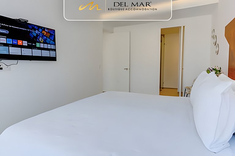 Aria 215 by Del Mar