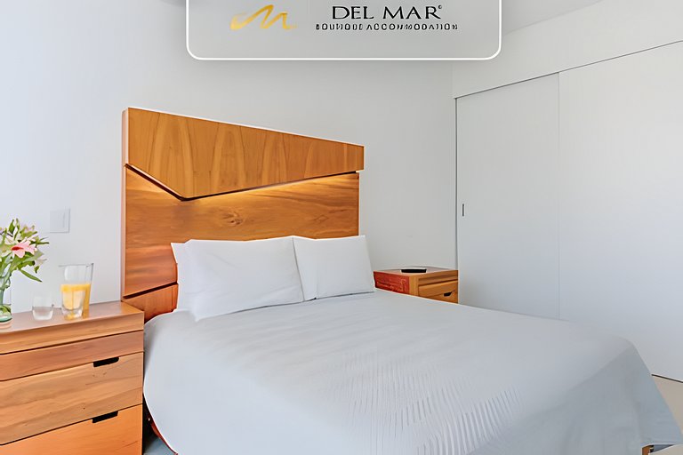 Aria 215 by Del Mar