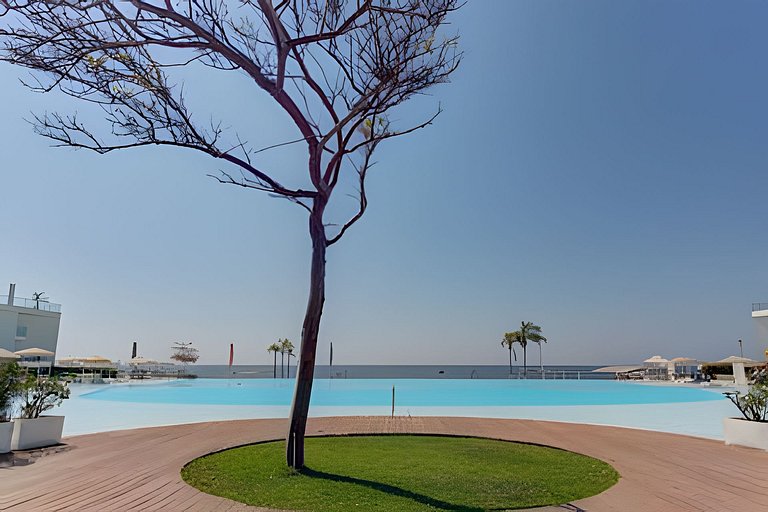 Aria Ocean 606 by Del Mar
