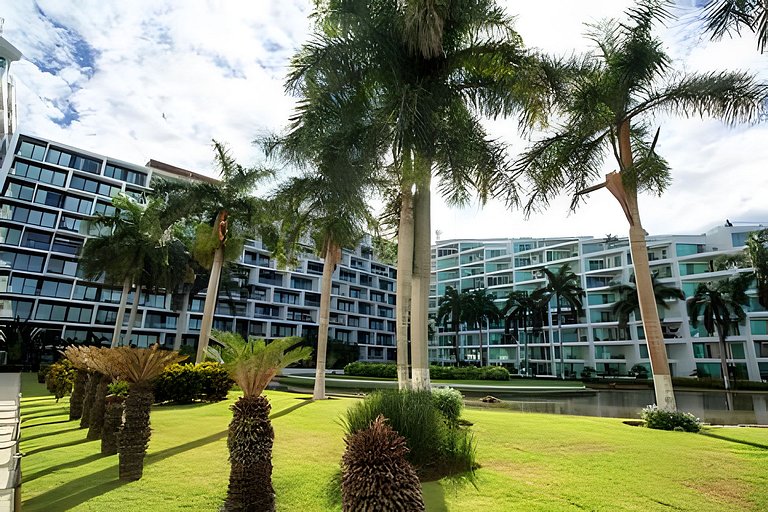 Aria Ocean 606 by Del Mar